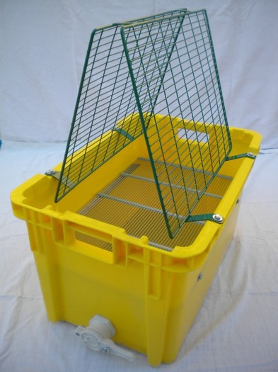 Lada ptr descapacit; Lada din plastic ptr descapacit mierea
