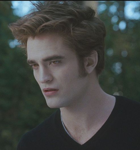 Robert-Pattinson-Eclipse-Trailer-Screencaps-in-HQ-twilight-series-10890698-697-742 - Robert Pattinson