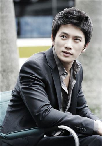 12553906 - a---ji sung---a