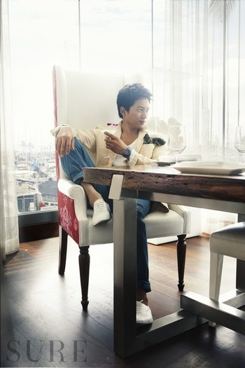 86693889 - a---ji sung---a