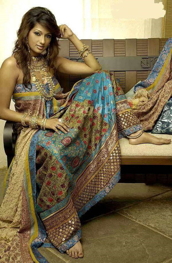 brinda-parekh-bridal-sari_16092ddd16310f