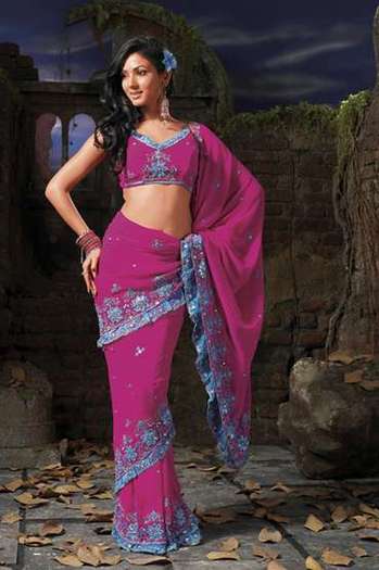 sari-pink-de-petrecere_22782c22c3fda5 - Modele de sariuri