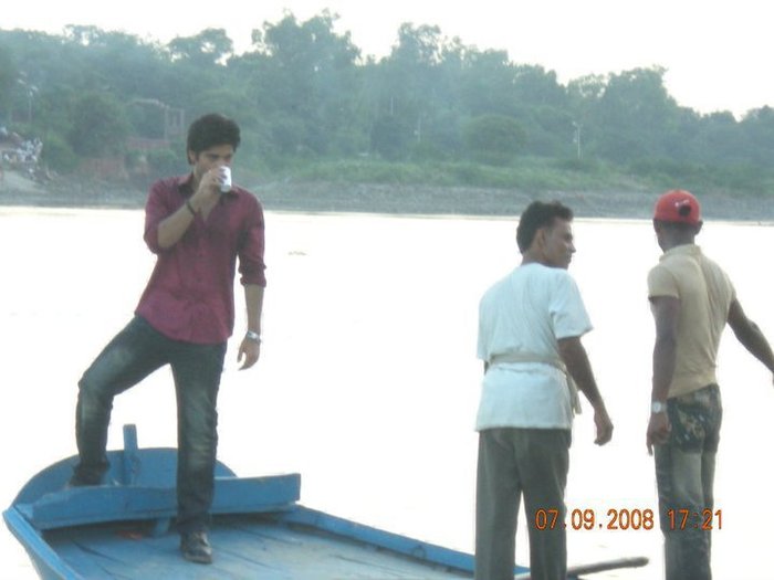 216556_165008346891148_159378824120767_383643_4772608_n - Sapna Babul Ka Bidaai-Culoarea Fericirii