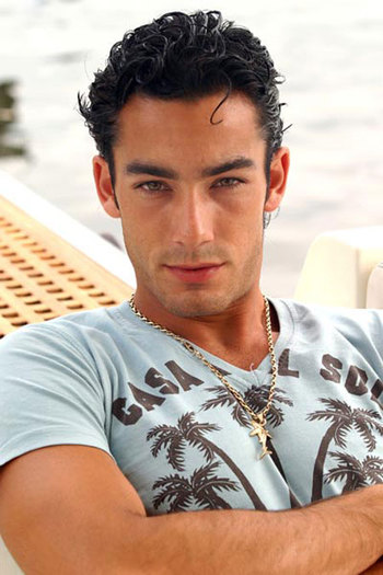 aaron20diaz1 - aaron diaz