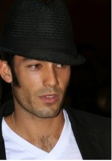 aaron-diaz-00 - aaron diaz