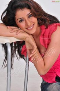 sameeksha-pink-ragalahari-photosession32t - Zaara