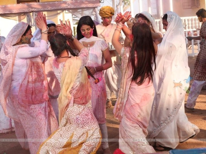 32636-holi-in-yrkkh - Yeh Rishta Kya Kehlata Hai-Dragoste dulce-amara