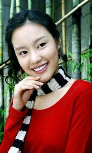 16161_186763917060_186759627060_3564232_5514426_n - a---kim ah joong---a