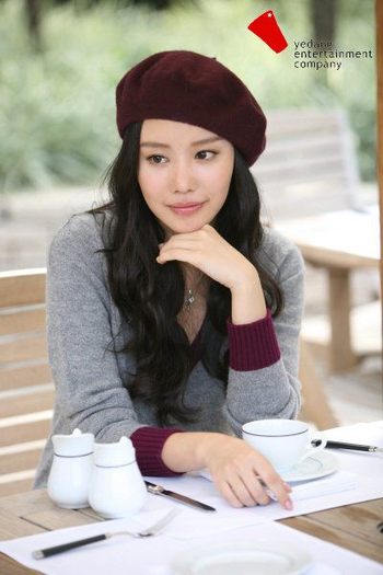 16161_189750767060_186759627060_3589153_2386954_n - a---kim ah joong---a