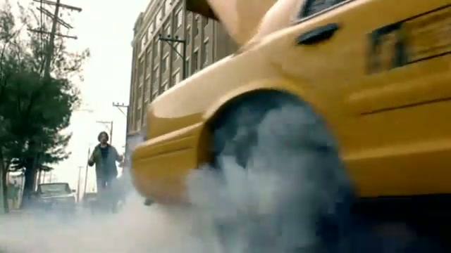 Avril Lavigne Interview 037