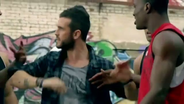 Avril Lavigne Interview 319