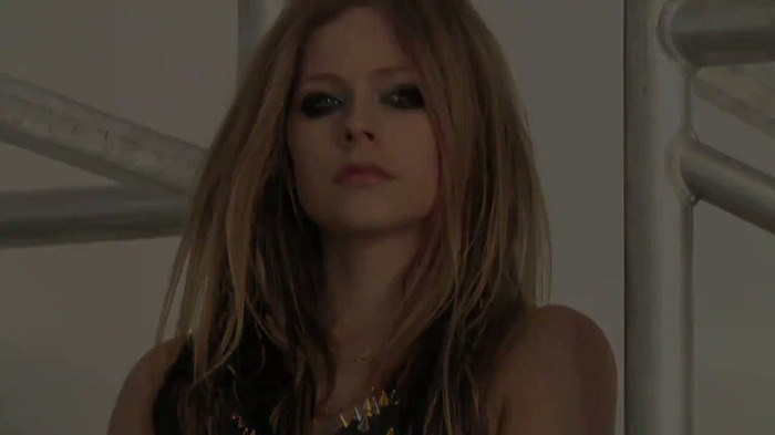 Maxim Exclusive Avril Lavigne - 2010 November Cover Shoot 045