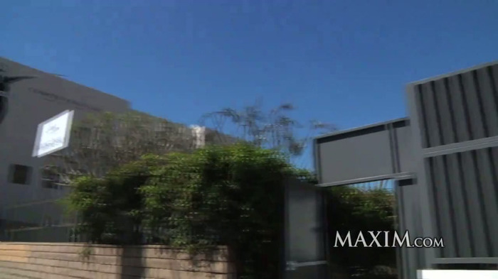 Maxim Exclusive Avril Lavigne - 2010 November Cover Shoot 054