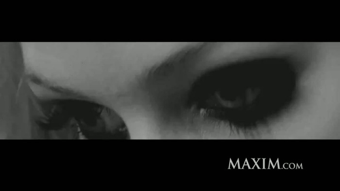 Maxim Exclusive Avril Lavigne - 2010 November Cover Shoot 082