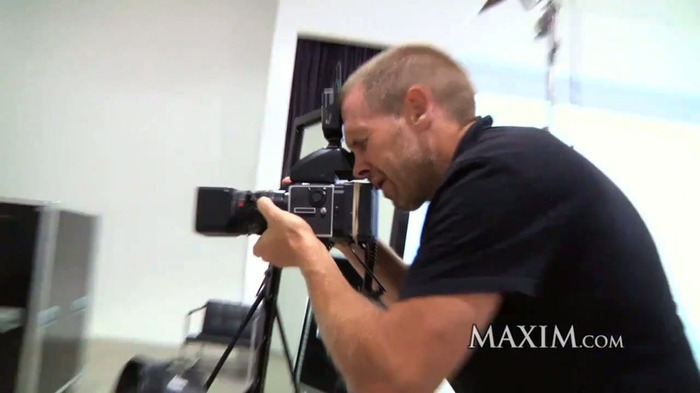 Maxim Exclusive Avril Lavigne - 2010 November Cover Shoot 286