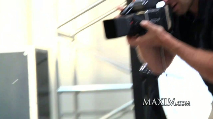 Maxim Exclusive Avril Lavigne - 2010 November Cover Shoot 309