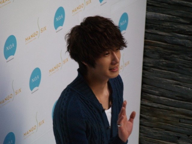 4bdf869ab155f0430ff4772 - a---jung il woo---a
