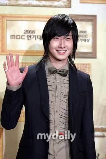 6zwpkm - a---jung il woo---a