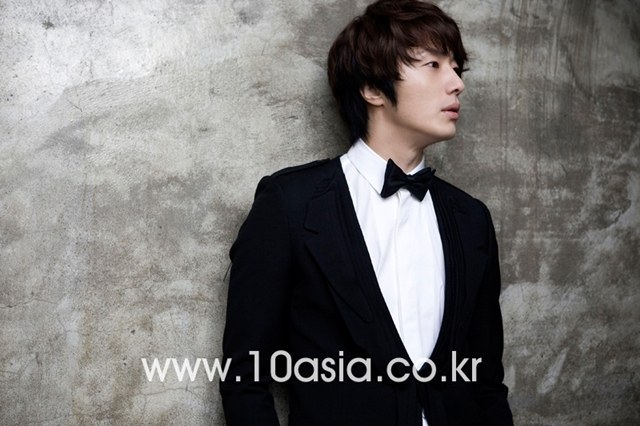 20110317071718002002 - a---jung il woo---a