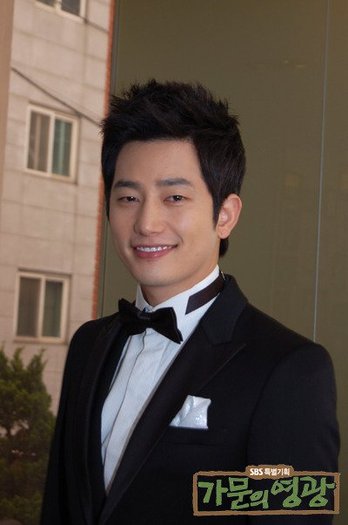 211ph - a---park shi hoo---a