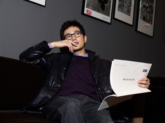 2010patfw8678st - a---park shi hoo---a