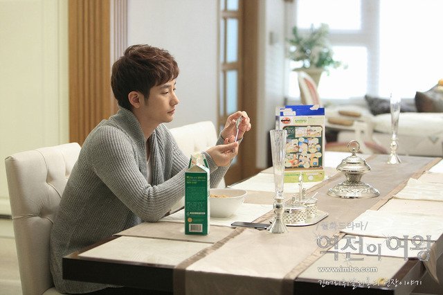 4663ffe84523db6c63d09f5 - a---park shi hoo---a