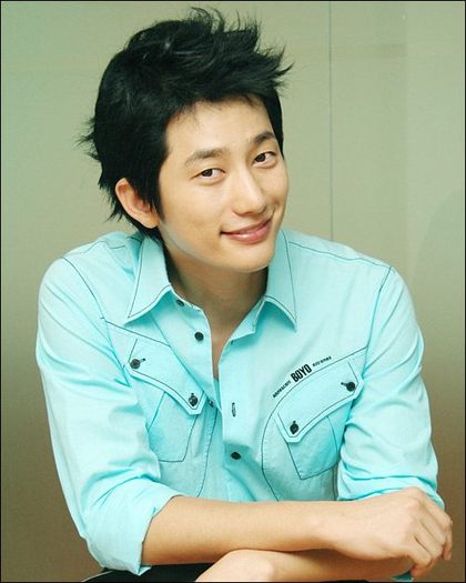 0608103uy6 - a---park shi hoo---a