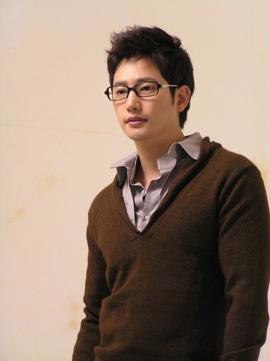 1017150sf7 - a---park shi hoo---a