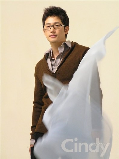 1017210sd8 - a---park shi hoo---a