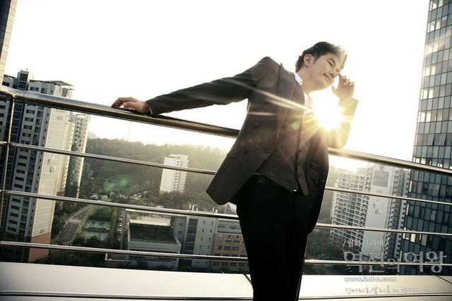 16340717162198954086115 - a---park shi hoo---a