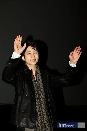 18169718128863857419615 - a---park shi hoo---a