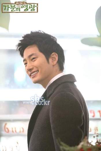 fullsizephoto78179 - a---park shi hoo---a