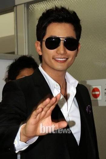 shihoofirststory19 - a---park shi hoo---a