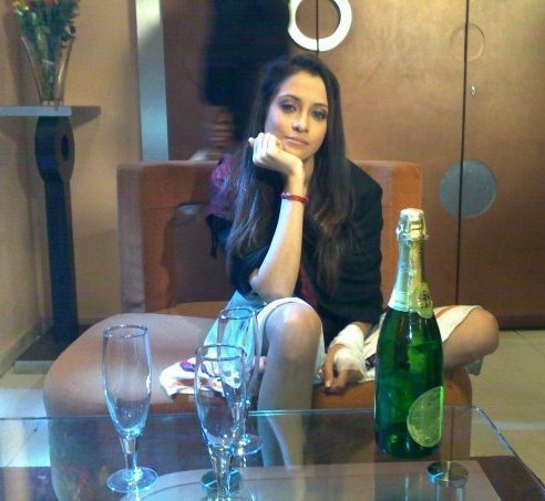 263796_100431710053646_100002604511346_1439_1386993_n