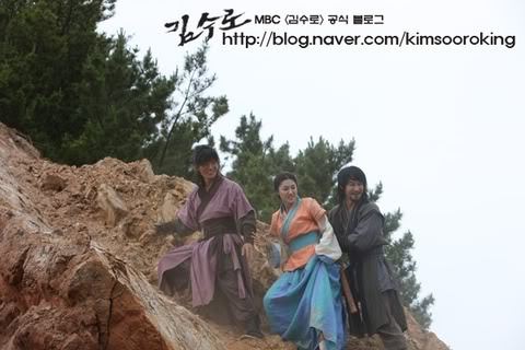11 - Kim Suro Regele de fier - In spatele scenei