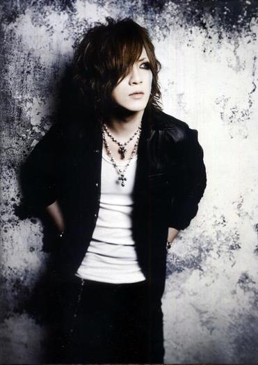 ruki shoxx4 - Ruki Gazetto