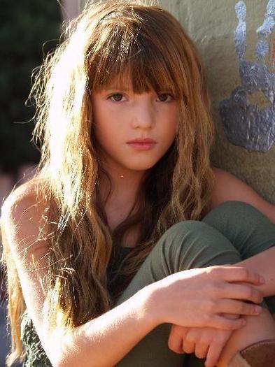 Bella_Thorne_1259504706_4