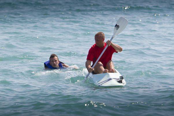 concurenti_burlacita_bianca_dragusanu_se_intrec_pe_mare_01_0971762549