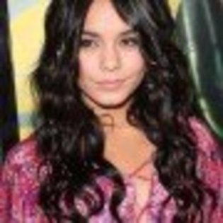 Vanessa_Hudgens_1248208147_0