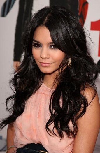 Vanessa_Hudgens_1248208159_1