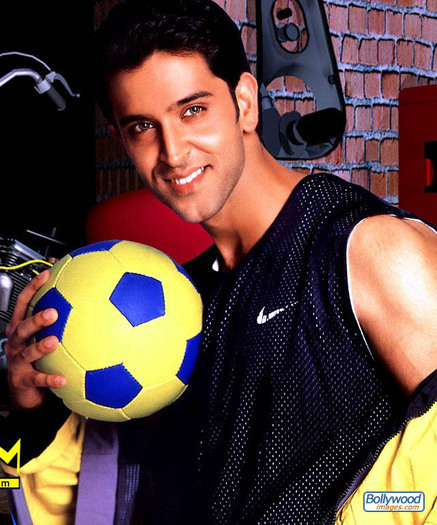 hrithik_roshan_031_jqeo