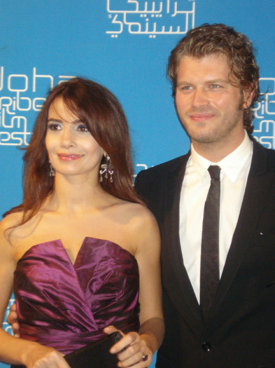 Songül_Öden_and_Kıvanç_Tatlıtuğ_2009