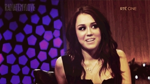 Miley Cyrus (7) - x - Ce defecte are Milush