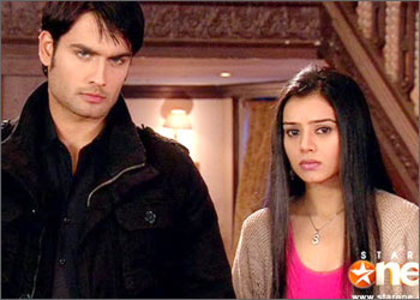 15-01abhay - Vivian Sukirti