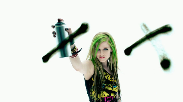 Avril Lavigne - Smile 0015 - Avril - Lavigne - Smile - Official - Music - Video - Caps - Paart 1
