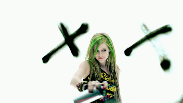 Avril Lavigne - Smile 0025 - Avril - Lavigne - Smile - Official - Music - Video - Caps - Paart 1