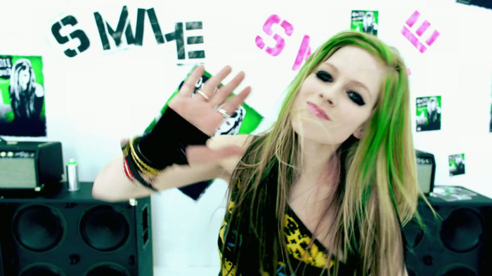 Avril Lavigne - Smile 0046