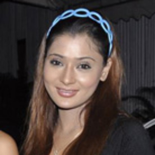 1005ektazz14_thumb - Sara Khan