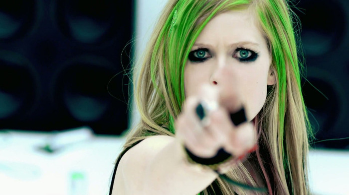 Avril Lavigne - Smile 0530