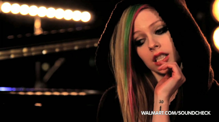 Avril Lavigne on Walmart Soundcheck_ Twitter 065